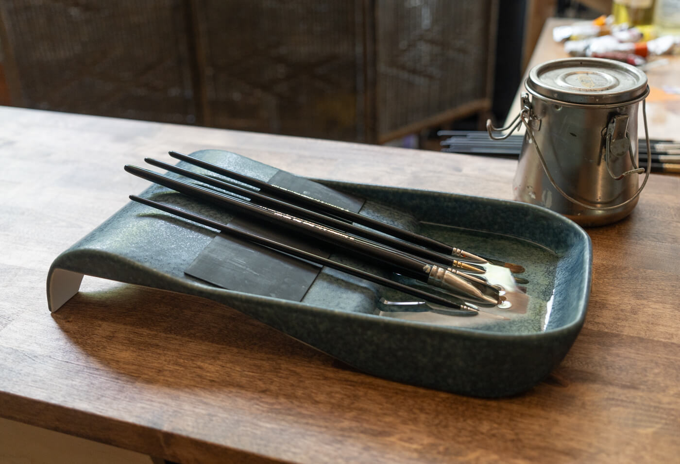 Oil painting brush cleaning system - 
The Savvy Brush Tray